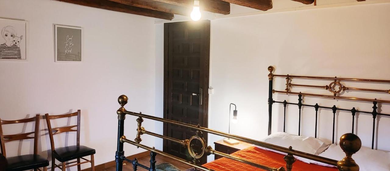 Вилла Casa Del Medio Fuentecantos Экстерьер фото